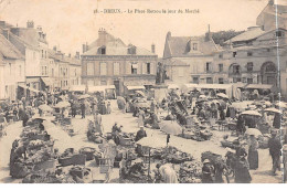 DREUX - La Place Rotrou Le Jour Du Marché - état - Dreux