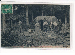 VERRIERES Le BUISON : La Forêt, Un Groupe De Chasseurs - Très Bon état - Verrieres Le Buisson