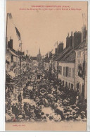 VILLENEUVE L'ARCHEVEQUE : Festival De Musique 19 Juin 1910 - Défilé Rue De La République - Très Bon état - Villeneuve-l'Archevêque