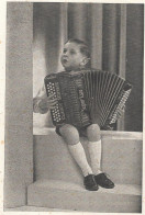 CLAUDY SERVAIS  7 Ans1/2   Le Plus Jeune Virtuose Accordéoniste De France - Musica E Musicisti