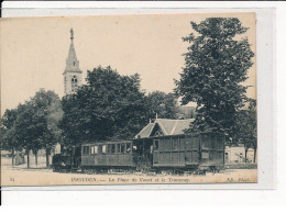 ISSOUDUN : La Place De Vouet Et Le Tramway - Très Bon état - Issoudun