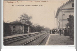 LA COURONNE : La Gare - Bon état (un Coin Plié) - Autres & Non Classés