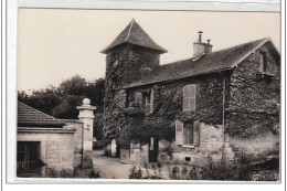 GOUVIEUX : Le Moulin à Vent - L'entrée - Très Bon état - Gouvieux