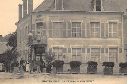 CHATEAUMEILLANT : Café Cheret - Etat - Châteaumeillant