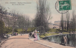 Z++ Nw-(75) PARIS - BUTTES CHAUMONT - AU BORD DU LAC - ANIMATION - CARTE COLORISEE - Parcs, Jardins