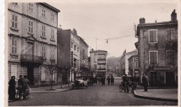 Z++ Nw-(81) MAZAMET - LA PLACE GAMBETTA ET LA POSTE - ANIMATION - GARAGE PEUGEOT - Mazamet