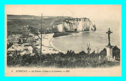 A854 / 157 76 - ETRETAT Falaise D'Aval Et La Calvaire - Etretat