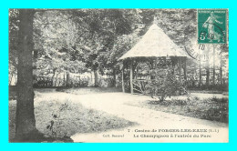 A852 / 115 76 - FORGES LES EAUX Casino Le Champignon à L'entrée Du Parc - Forges Les Eaux