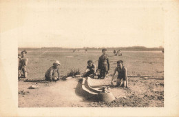 Le Croisic * Colonie St Louis , Concours De Construction Sur Le Traict * Enfants Baigneurs - Le Croisic