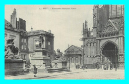 A845 / 555 57 - METZ Monument Maréchal Fabert - Metz