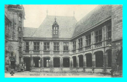 A841 / 025 18 - BOURGES Palais Jacques Coeur Arcades - Bourges