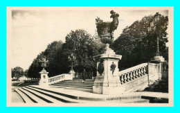 A842 / 219 79 - NIORT Grands Escaliers Du Square De La Breche - Niort