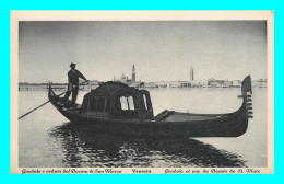 A841 / 193 VENEZIA Gondole Et Vue Du Bassin De St Marc - Venezia (Venedig)