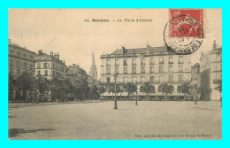 A872 / 019 64 - BAYONNE Place D'Armes - Bayonne