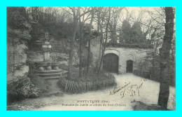 A869 / 011 60 - MONTATAIRE Fontaine Du Jubilé Et Entrée Du Petit Chateau - Montataire
