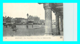 A869 / 091 60 - BEAUVAIS Les Trois Piliers Et Place De L'Hotel De Ville - Beauvais