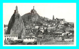 A870 / 149 43 - LE PUY EN VELAY Vue D'ensemble Sur Le Rocher D'Aiguilhe - Le Puy En Velay