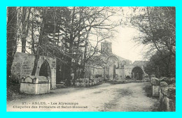 A865 / 189 13 - ARLES Les Alyscamps Chapelles Des Porcelets Et Saint Honorat - Arles