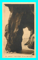A861 / 681 29 - MORGAT Grotte De Roméo Au Fond Pointe De Gador - Morgat