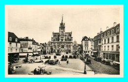 A859 / 193 60 - COMPIEGNE Place De L'Hotel De Ville - Compiegne