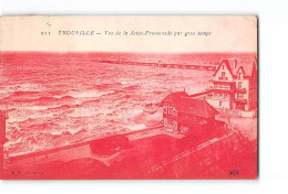 TROUVILLE - Vue De La Jetée Promenade Par Gros Temps - état - Trouville