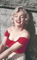 MARILYN MONROE  PHOTO POSTCARD  (rp) Mayo 24-3 - Beroemde Vrouwen