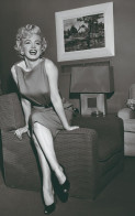 MARILYN MONROE  PHOTO POSTCARD  (rp) Mayo 24-8 - Beroemde Vrouwen