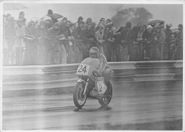 PILOTE  PERCY TAIT  COURSE ANNEE 1974 KAWASAKI 500CC  RACE OF THE YEAR PHOTO DE PRESSE ORIGINALE 18X13CM R2 - Sports