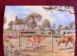 GUERNESEY 1 Bloc Neuf MNH ** BF 16 Vaches Cows Mammifère Mammal Mamífero Saügetier GUERNSEY - Koeien