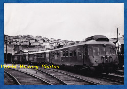 Photo Ancienne - LISBOA ? Portugal - Train Portugais - Posto Diesel De Campolide - Companhia Dos Caminhos De Ferro - Trenes