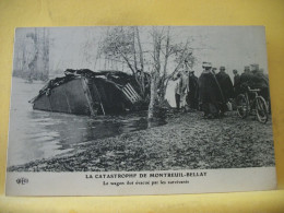 8G 7690 TRES RARE CPA - 49 LA CATASTROPHE DE MONTREUIL BELLAY - LE WAGON ILOT EVACUE PAR LES SURVIVANTS - ANIMATION. - Montreuil Bellay