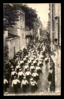 45 - ORLEANS - CONCOURS NATIONAL DE GYMNASTIQUE JUILLET 1912 - DEFILE RUE DE BOURGOGNE - Orleans