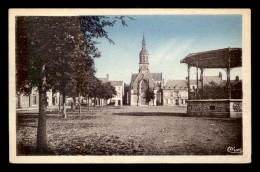 41 - MONTOIRE-SUR-LE-LOIR - L'EGLISE ET LA PLACE CLEMENCEAU - Montoire-sur-le-Loir