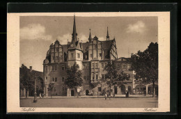 AK Saalfeld, Marktpartie Mit Rathaus  - Saalfeld