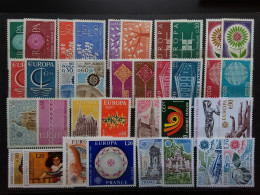 FRANCIA - Europa CEPT - 18 Serie Anni '60/'70 - Nuovi ** + Spese Postali - Unused Stamps