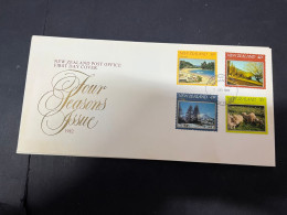 1-5-2024 (3 Z 32) FDC New Zealand - 1982 - Four Seasons - FDC