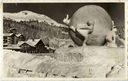 Arosa - Schneefigur Am Oberseeplatz - Arosa