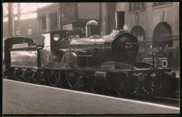 Fotografie Britische Eisenbahn, Personenzug Mit Dampflok, Tender-Lokomotive Nr. 583  - Trains