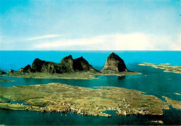 73949810 Troena_Island_Norge Kueste Inseln - Norvège