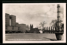 AK Magdeburg, Der Ehrenhof Mit Der Stadthalle Und Dom  - Magdeburg