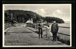 AK Flensburg, Soldaten Am Grenzstein Der Deutsch-Dänischen Grenze  - Douane