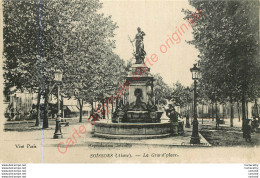 02.  SOISSONS .  La Grand'Place . - Soissons