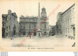 13.  ARLES .  Place De L'Hôtel De Ville . - Arles