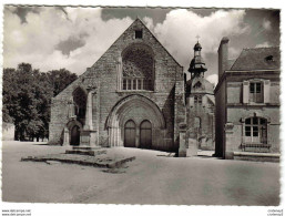 29 PONT L'ABBE N°13 Place Et Eglise Des Carmes Et Le Calvaire VOIR DOS - Pont L'Abbe