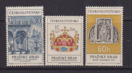 CZECHOSLOVAKIA  - 1966 Prague Castle Set Never Hinged Mint - Unused Stamps