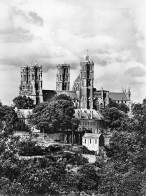 02  LAON  La Cathédrale Notre Dame Vue Générale Prise Du Sud  N° 132 \MK3001 - Laon