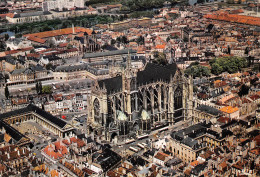 57  METZ  Cathédrale Saint Etienne Vue Du Ciel  N° 46 \MK3004 - Metz