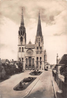 28  CHARTRES La Cathédrale La Façade N° 39 \MK3007 - Chartres