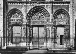 28  CHARTRES La Cathédrale Le Potail Royal édition Estel  N° 100 \MK3007 - Chartres