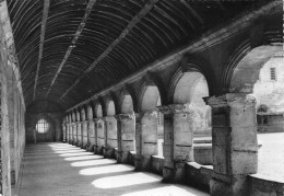 60 Pont-Sainte-Maxence Abbaye Du Montel Le Petit Séminaire Le Cloitre  N° 76 \MK3008 - Pont Sainte Maxence